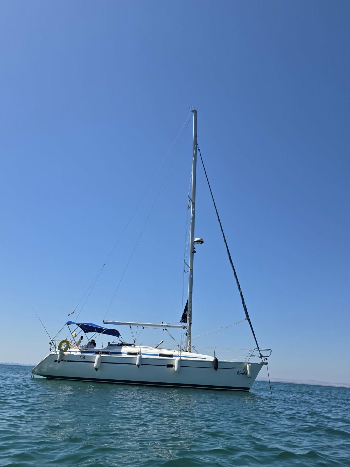 Bavaria 37